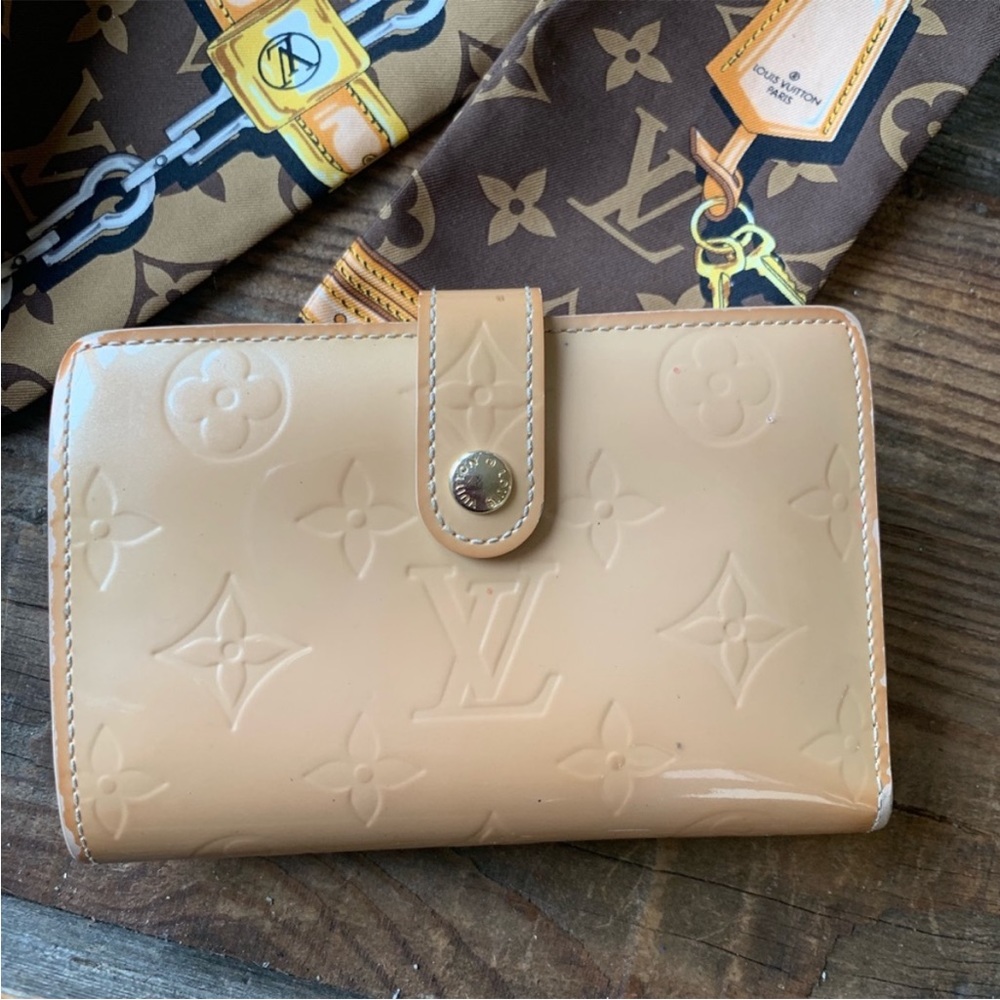 Authentic Louis Vuitton Wallet